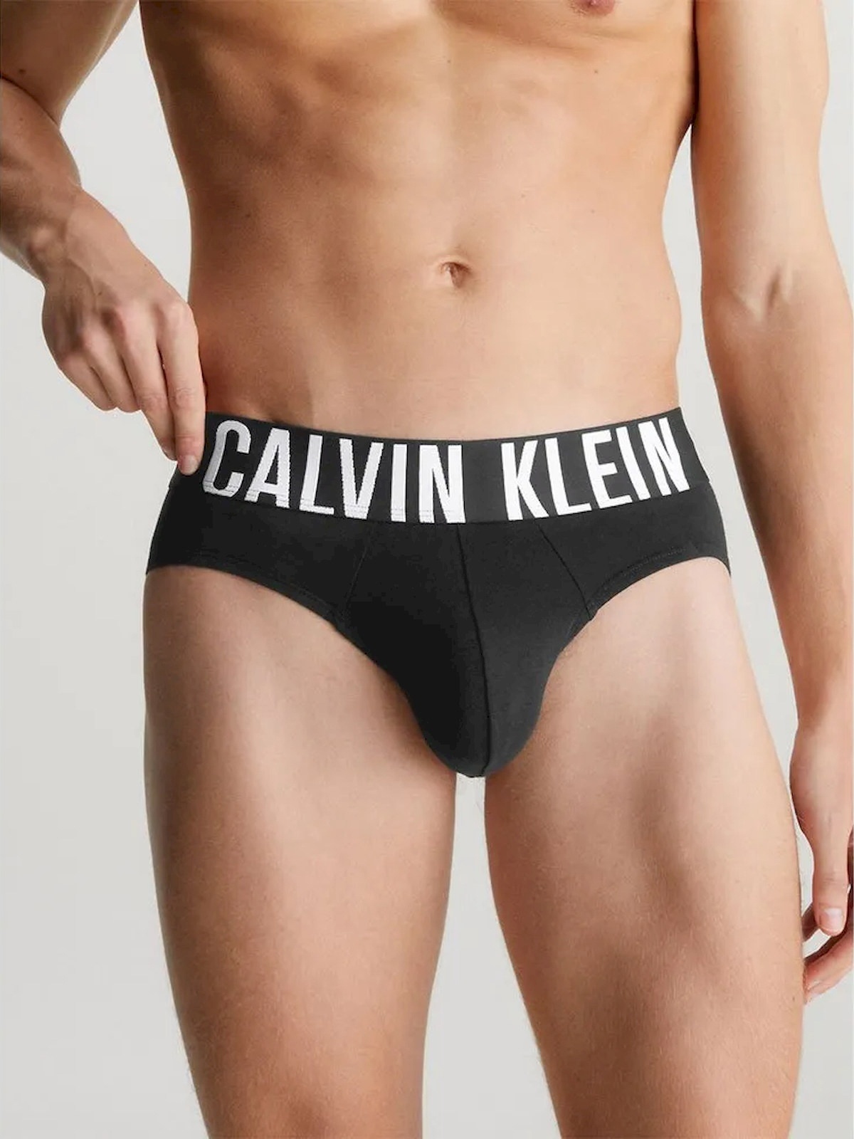 CALVIN KLEIN