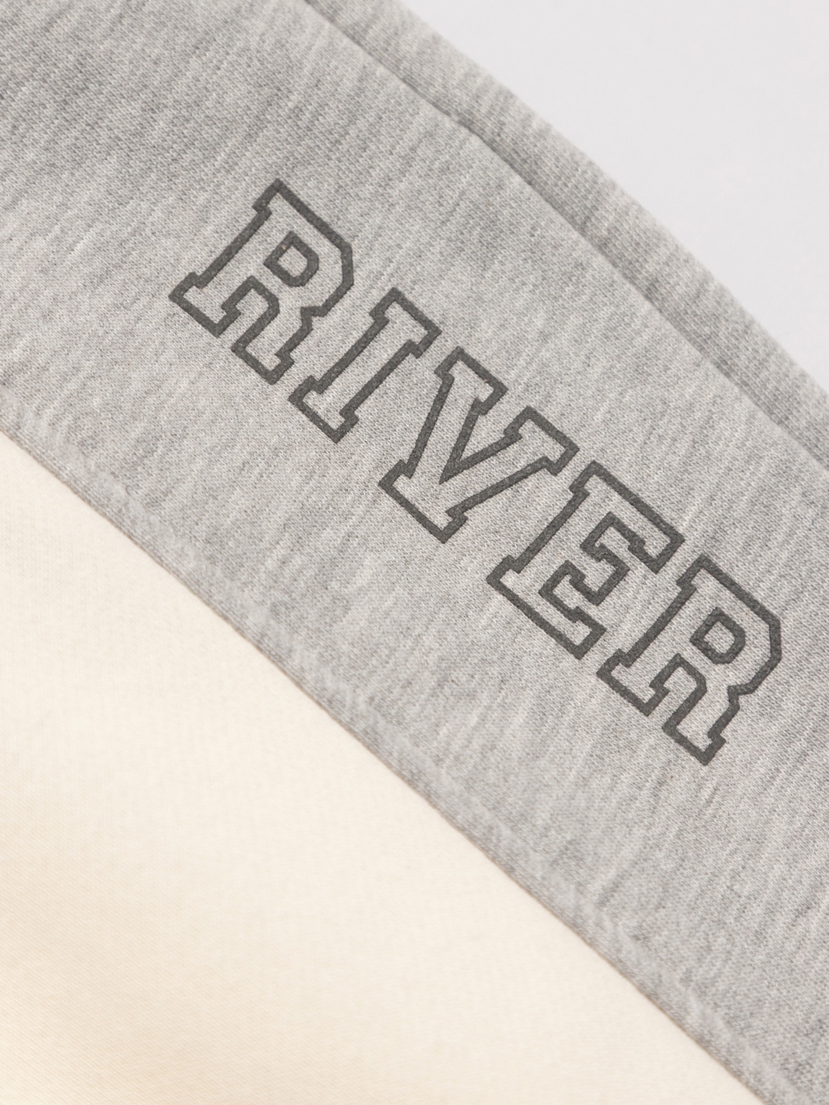 RIVER ISLAND
