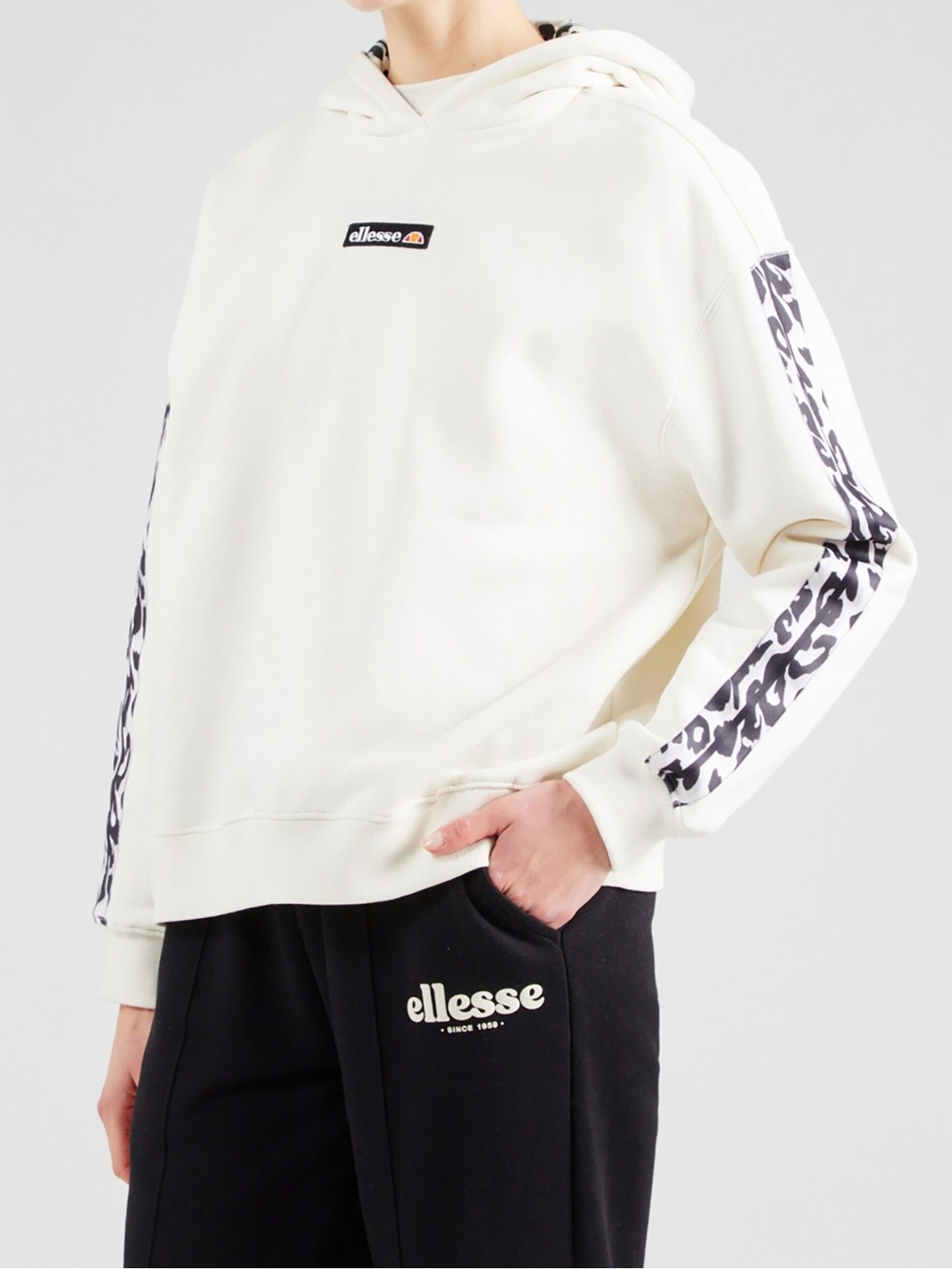 ELLESSE
